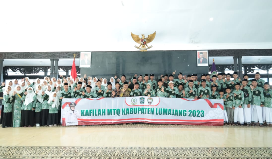 Kabupaten Lumajang memberangkatkan 53 peserta yang akan berkompetisi di 9 cabang. MTQ XXX Tingkat Provinsi Jawa Timur. (Foto: Kominfo Lumajang)