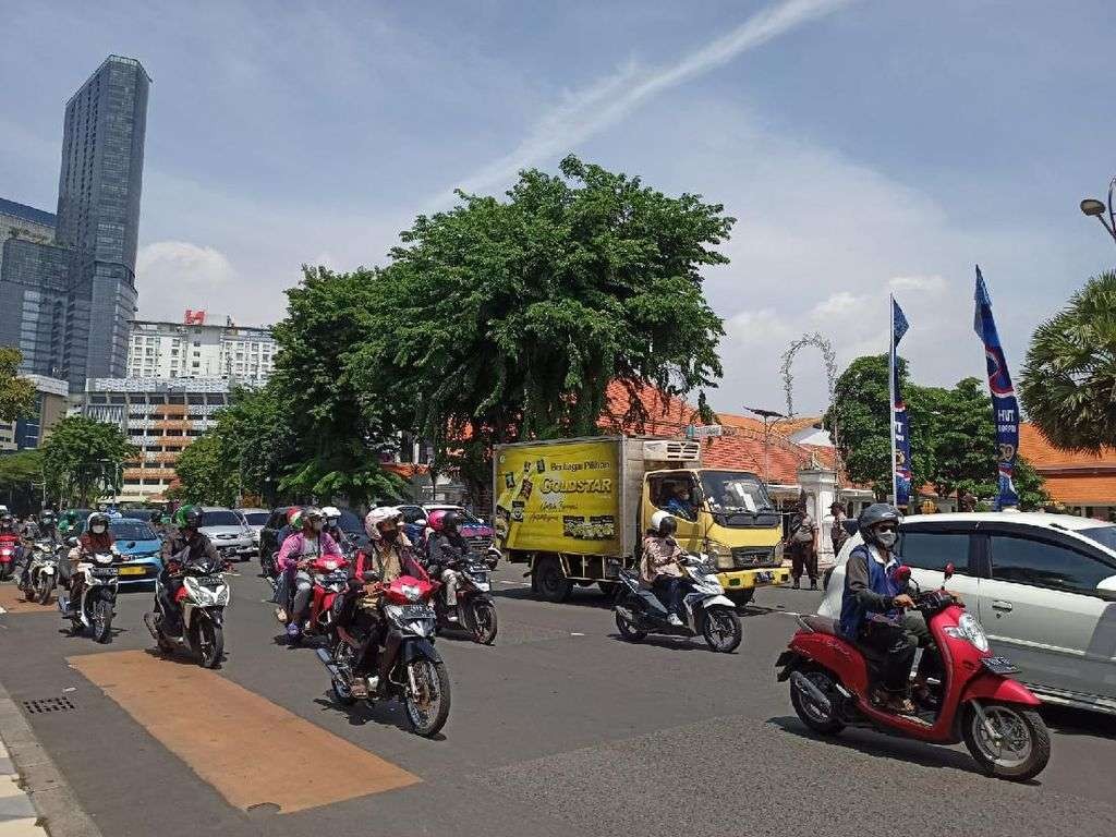 BMKG memprakirakan cuaca dan suhu di Kota Surabaya pada Sabtu, 30 September 2023 cerah dan suhu sangat panas berada di angka 23-35 derajat celsius. (Foto: Ant)
