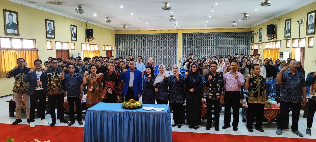 Intip peluang usaha, UNP Kediri edukasi calon peternak milenial melalui seminar. (Foto: Fendi Lesmana/Ngopibareng.id)