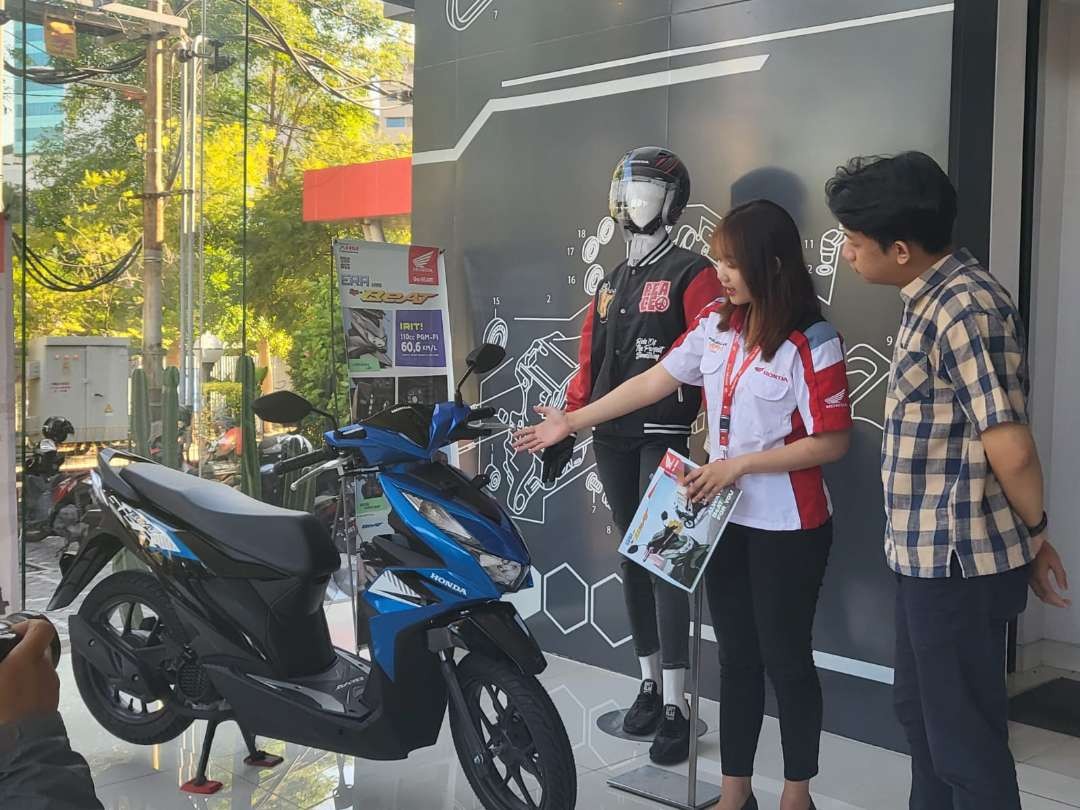 distributor sepeda motor Honda bersama dengan jaringan dealer Honda di Jatim kembali menggelar program berhadiah Rp1,5 Miliar. (Foto: MPM Honda Jatim)