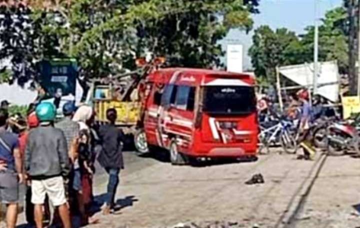 Polisi sudah tetapkan tersangka kecelakaan maut tiga mobil di Jalan Pantura Situbondo, Kecamatan Besuki pada 23 September 2023 lalu. (Foto:Dokumen Ngoibareng.id)