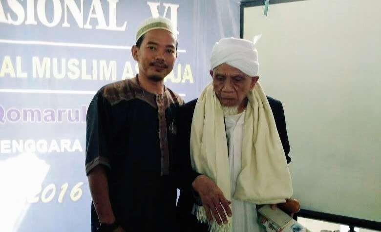 Tuan Guru KH Turmudzi Badruddin, Tokoh Islam di Nusa Tenggara Barat yang sangat dihormati. (Foto:adi/ngopibareng.id)