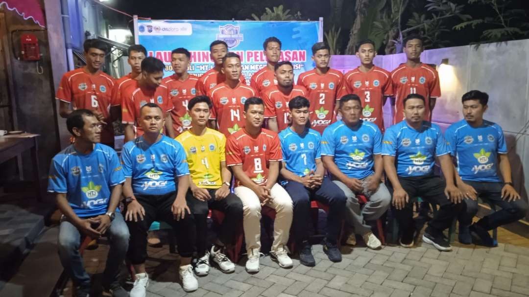 Pemain klub bola voli HTJ Lamongan Megilan Presisi usai dilaunching(Foto : Imron Rosidi/ngopibareng.id)