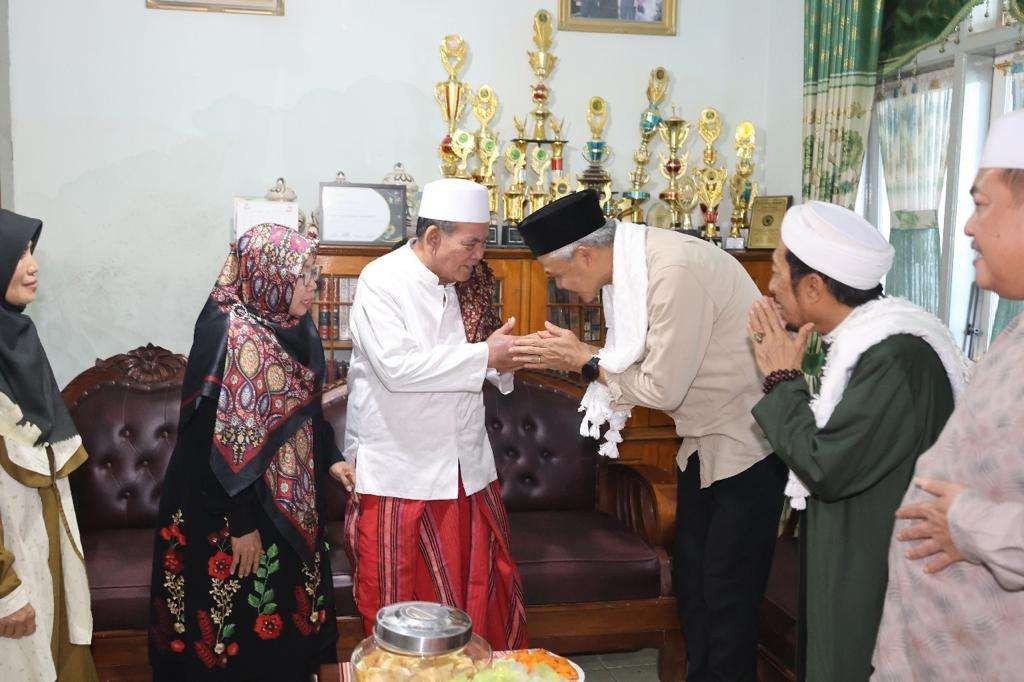 Safari politik bakal calon presiden (bacapres) 2024, Ganjar Pranowo ke berbagai pesantren di Provinsi Jawa Barat. (Foto: Istimewa)