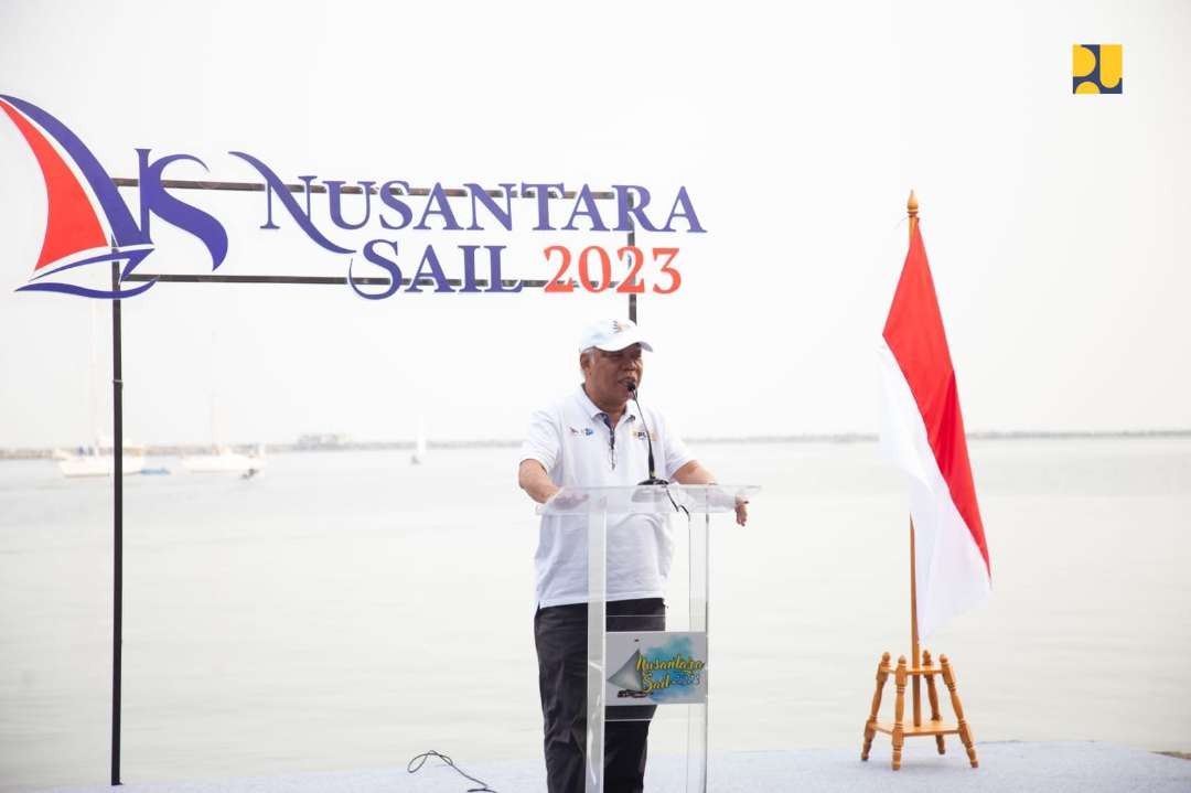 Menteri PUPR Basuki Hadimuljono lepas peserta Nusantara Sail 2023. (Foto: Humas PUPR)