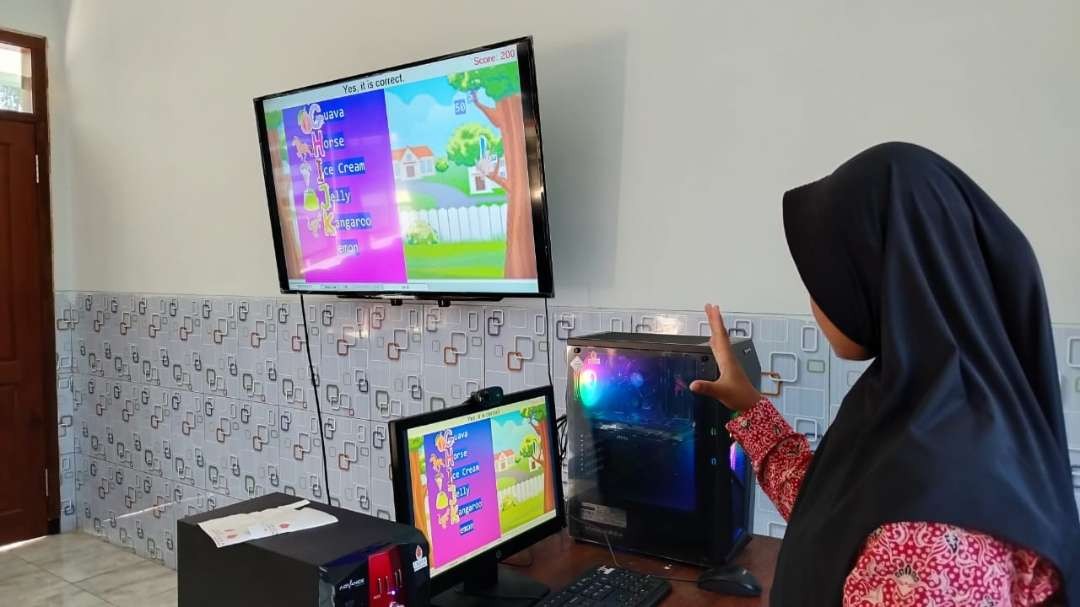 Universitas Surabaya (Ubaya) kembangkan aplikasi pembelajaran untuk Anak Berkebutuhan Khusus (ABK). (Foto: Dok Ubaya)