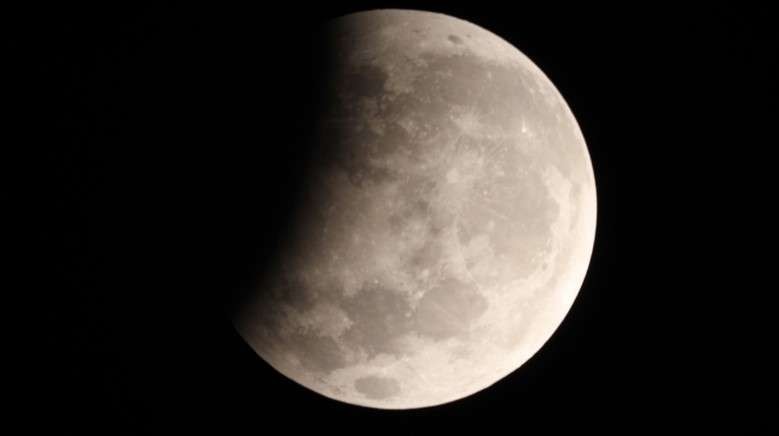 Gerhana Bulan Sebagian yang diprediksi akan muncul pada Minggu 29 Oktober 2023. (Foto: dok. bmkg)
