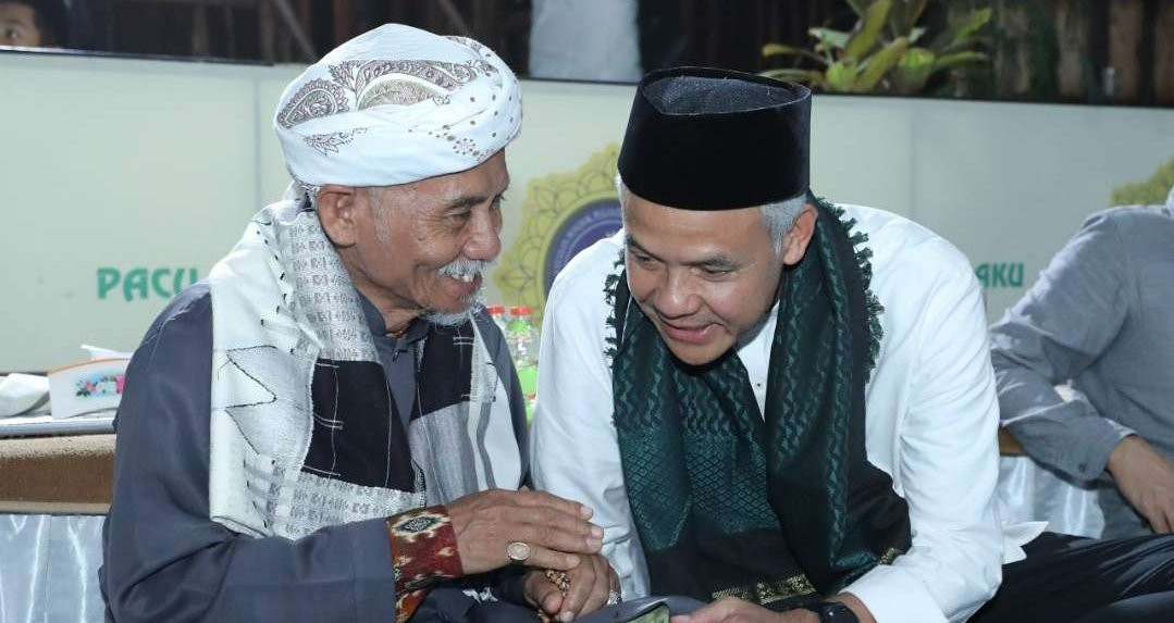 Bacapres 2024 Ganjar Pranowo bersama Tuan Guru Bajang (TGB) Muhammad Zainul Majdi. (Foto: Tim Media Ganjar Pranowo)