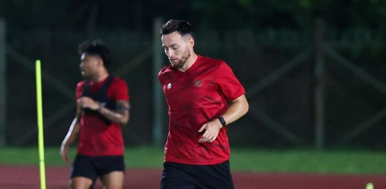 Gelandang Timnas Indonesia Marc Klok saat berlatih di Brunei. (Foto: PSSI)