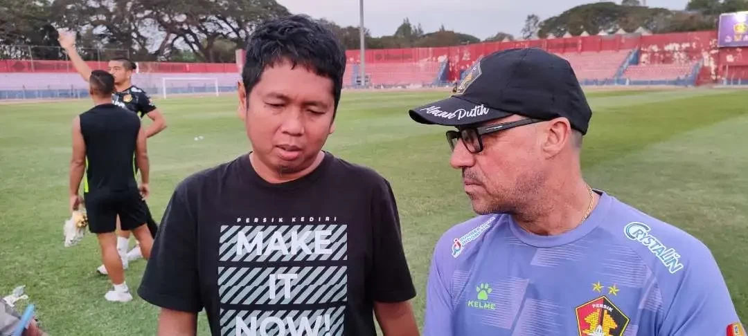 Pelatih Persik Kediri, Marcelo Rospide tidak mempermasalahkan laga tanpa kehadiran suporter. (Foto: Fendi Lesmana/Ngopibareng.id)