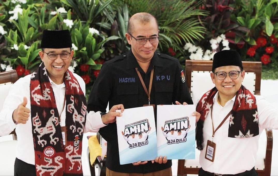 Pasangan bakal capres-cawapres Anies Baswedan dan Muhaimin Iskandar resmi mendaftarkan diri dalam Pemilu 2024 ke Komisi Pemilihan Umum (KPU) Pusat, Kamis 19 Oktober 2023. (Foto: YouTube KPU)