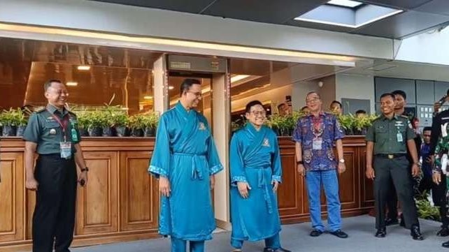 Pasangan bakal calon presiden dan wakilnya, Anies Baswedan dan Muhaimin Iskandar (AMIN) cek kesehatan di RSPAD Gatot Soebroto, Jakarta, Sabtu 21 Oktober 2023. (Foto: TVRI)