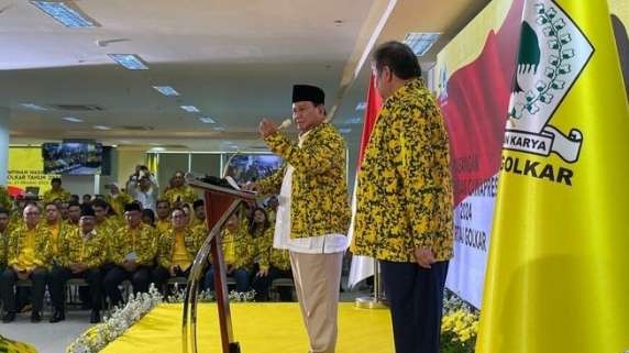 Prabowo Subianto di Rapimnas Golkar bersama Ketua Umum Golkar, Airlangga Hartarto. (Foto: Istimewa)