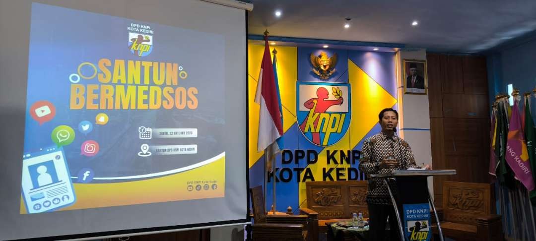 KNPI Kota Kediri gelar diskusi Santun Bermedsos. (Foto: Fendi Lesmana/Ngopibareng.id)