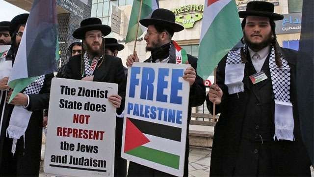 Para rabbi Yahudi di London, Inggris ikut mendukung pembebasan Palestina. (Foto:Ngopibareng.Id/Reuters)