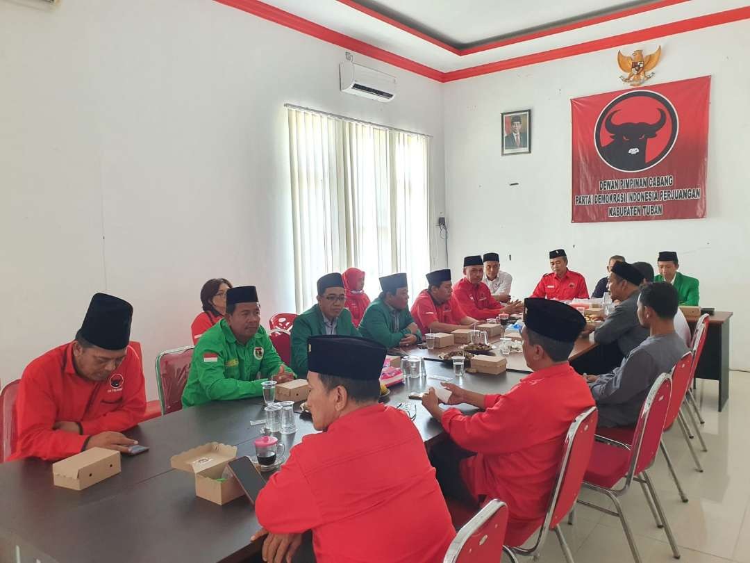 Parpol pengusung Ganjar-Mahfud bertemu di Kantor DPC PDI Perjuangan Tuban (Foto: Dok. PDIP Tuban)