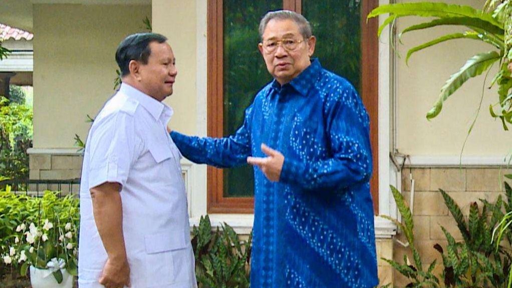 Bakal calon presiden dari Koalisi Indonesia Maju, Prabowo Subianto mengunjungi kediaman Presiden RI ke-6, Susilo Bambang Yudhoyono (SBY) di Cikeas, Rabu, 25 Oktober 2023. (Foto: Istimewa)