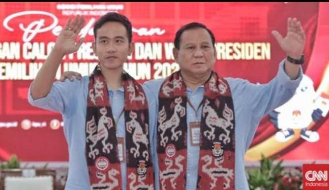 Pasangan Capres Prabowo Subianto dan Cawapres Gibran Rakabuming Raka saat mendaftar di KPU. (Foto: Dok KPU)