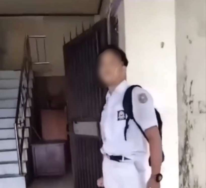 Siswa berinisial HK di Barito Selatan, Kalimantan Tengah, dikeluarkan dari sekolah usai video menantang guru berkelahi viral di media sosial. (Foto: Tangkapan layar)