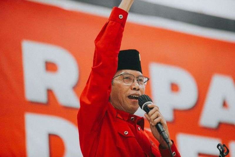 Adi Sutarwijono menjadi Ketua DPRD Kota Surabaya periode 2019 hingga 2024. (Foto: Pita/Ngopibareng.id)