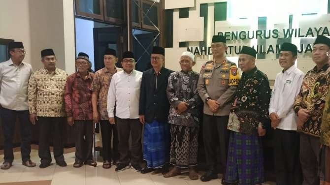 Kunjungan Kapolda Jawa Timur yang baru Irjen Pol Drs. Imam Sugianto,M.Si, langsung sowan ke Pengurus Wilayah Nahdlatul Ulama (PWNU) Jawa Timur, Selasa 31 Oktober 2023. (Foto: mc-nu jatim)