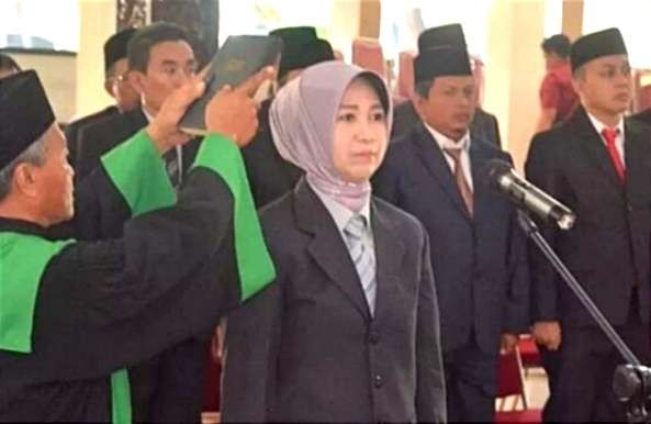 Haeriyah Yuliati dilantik sebagai Pj Sekda Bondowoso, Jumat 3 November 2023.(Foto: Guido/Ngopibareng.id)