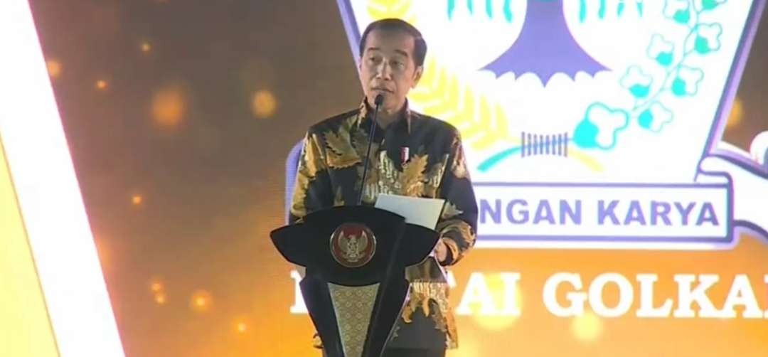 Presiden Jokowi pidato soal drama politik baper di HUT ke-59 Golkar di Jakarta, Senin 6 November 2023 malam. (Foto: Tangkapan layar)