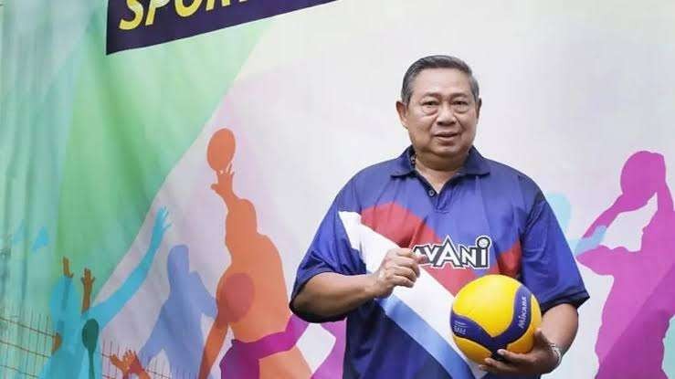 Presiden ke-6 RI, Susilo Bambang Yudhoyono (SBY), pemilik klub bola voli LavAni bicara soal indahnya permainan bola voli. (Foto: Dokumentasi pribadi)