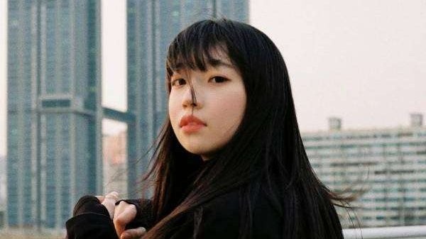 Penyanyi sekaligus penulis lagu asal Korea Selatan, Nahee, meninggal dunia di usia 24 tahun. (Foto: Istimewa)