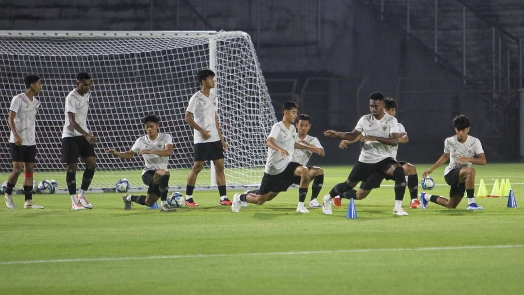 Timnas Indonesia U-17 saat menjalani latihan di Stadion Gelora 10 November, Surabaya, Kamis 9 November 2023. (Foto: Istimewa)