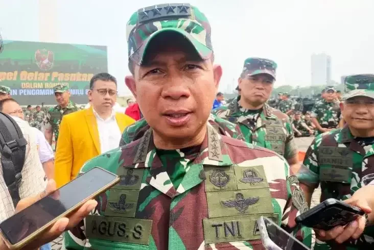 Kepala Staf Angkatan Darat Jenderal Agus Subiyanto bakal menjalani fit and proper test atau uji kelayakan dan kepatutan sebagai calon Panglima TNI. (Foto: Ant)
