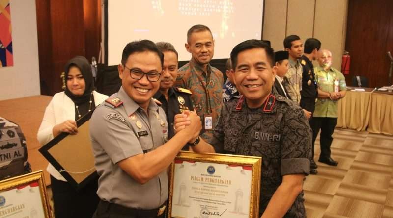 Kepala Kantor Wilayah Kementerian Hukum dan Ham Provinsi Banten, Dodot Adikoeswanto (kanan). (Foto: Kemenkumham)