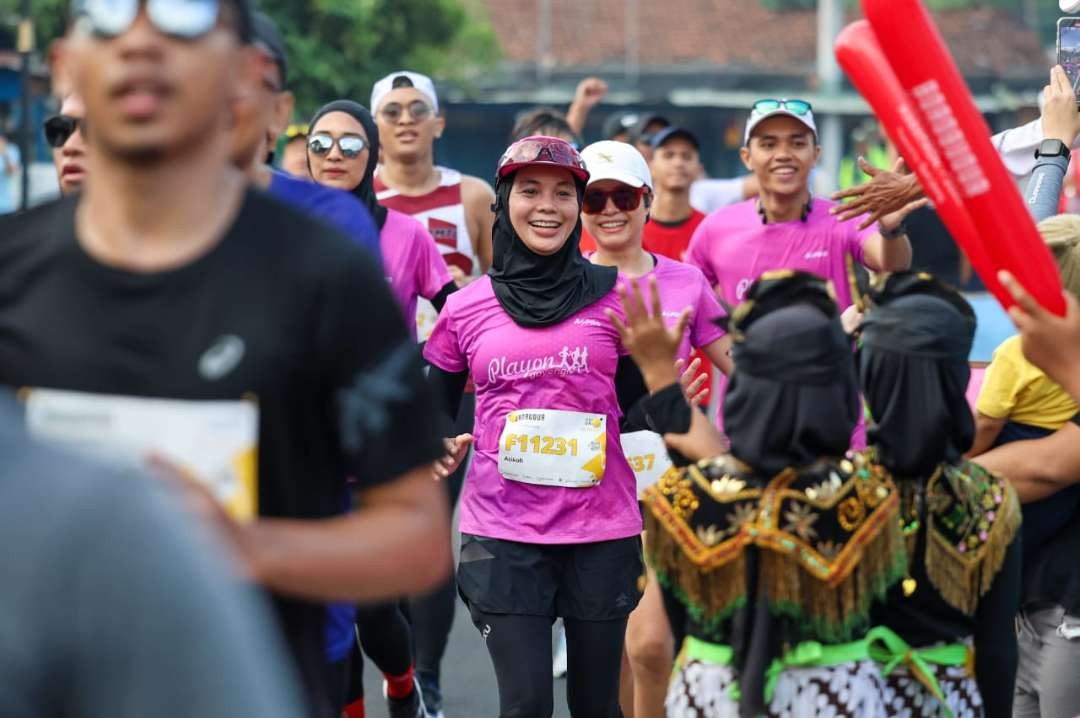 Atikoh Ganjar kembali menyelesaikan lomba event Borobudur Marathon. (Foto: Dok TKN Ganjar-Mahfud)