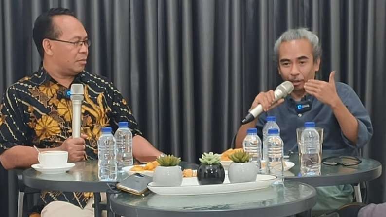 Rohi dalam Diskusi Akhir Pekan Titik Temu, dengan tema “Bahaya Nepotisme Jokowi” di Ayoka Coffe Jakarta. (Foto:bpip)