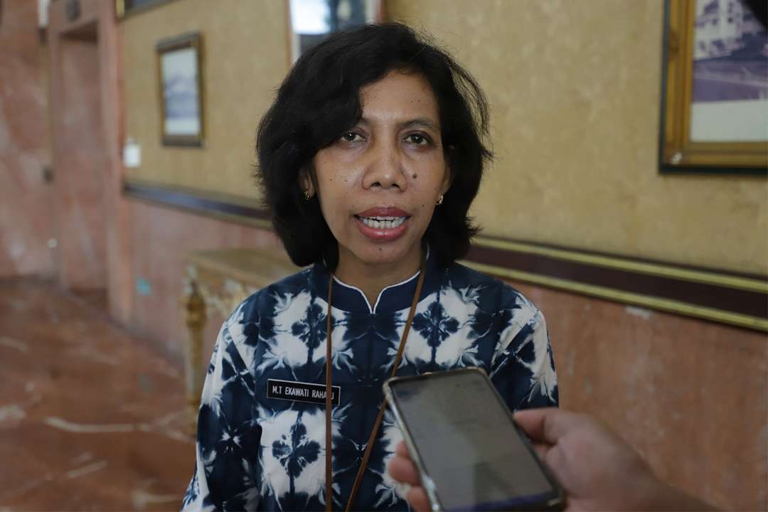 Kepala Badan Kesatuan Bangsa dan Politik (Bakesbangpol) Kota Surabaya, Maria Theresia Ekawati Rahayu. (Foto: Humas Pemkot Surabaya)