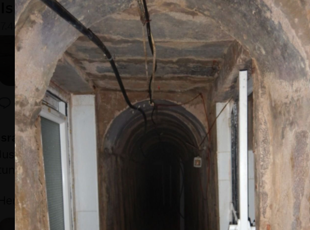 Terowongan Hamas yang disebut ada di  bawah RS al Shifa. (Foto: Twitter @IDF)