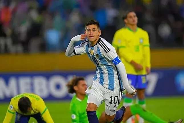 Claudio Echeverri membawa Argentina lolos semifinal Piala Dunia U-17 usai mengalahkan Brasil. (Foto: Ant)