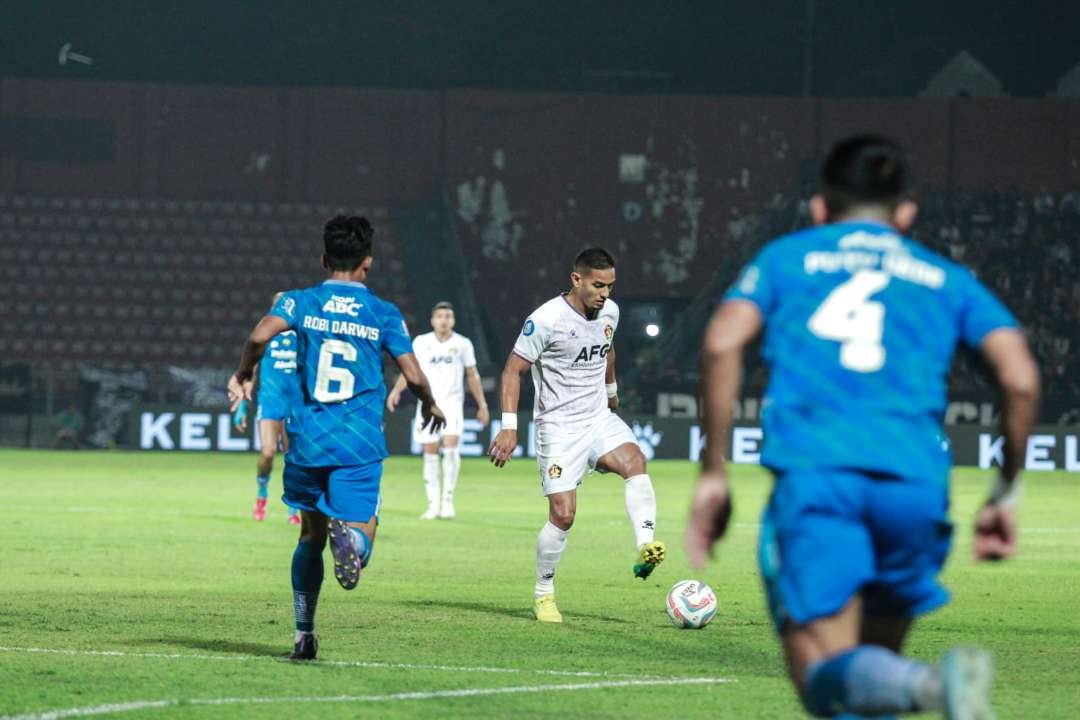 Persik Kediri berani pasang target curi poin di kandang Persib Bandung Minggu 10 Desember 2023 di stadion Gelora Bandung Lautan Api (Istimewa)