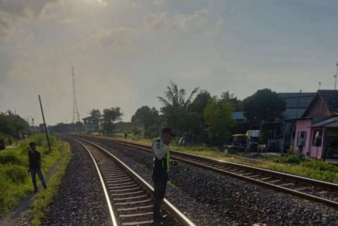 Tempat kejadian perkara korban tertabrak kereta api.(Foto: Istimewa)