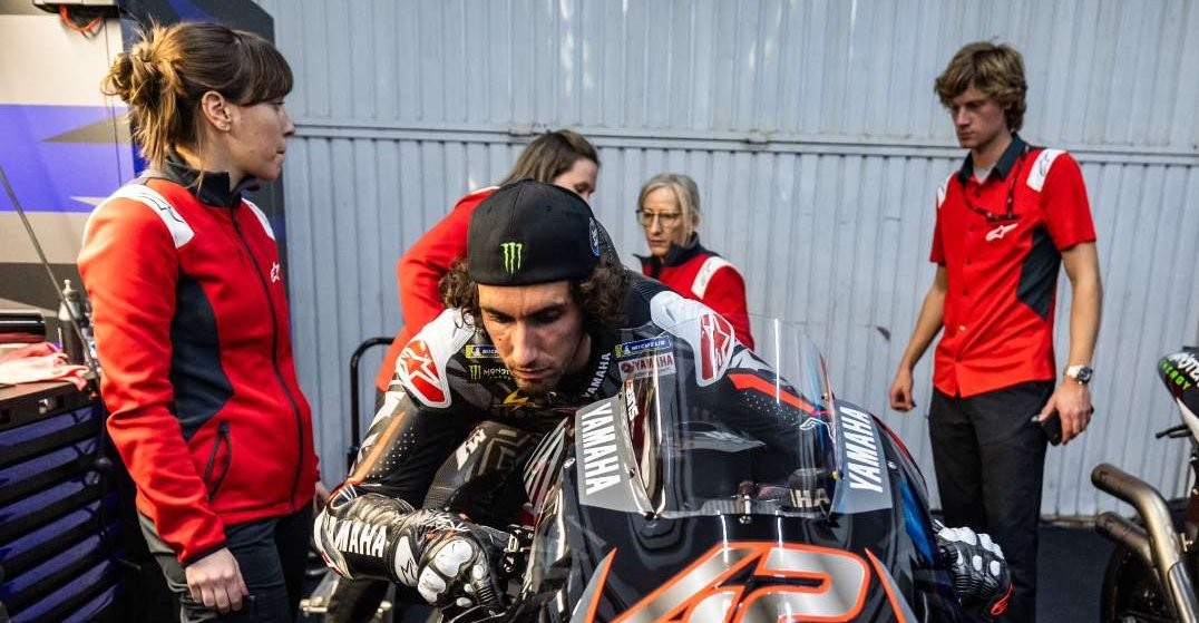 Alex Rins beranggapan bahwa perbedaan motor MotoGP, bukan mesin. (Foto: X/@Rins42)