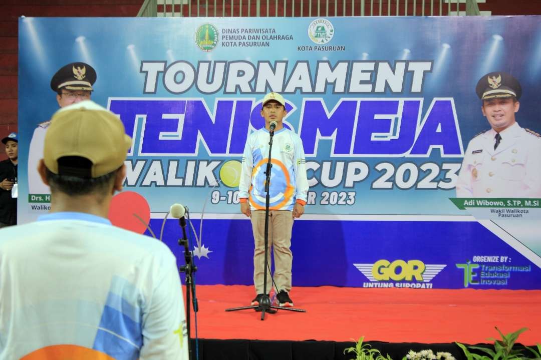 Wakil Walikota Pasuruan H. Adi Wibowo, (Mas Adi) secara resmi membuka turnamen tenis meja Walikota Cup tahun 2023. (Foto: Pemkot Pasuruan)