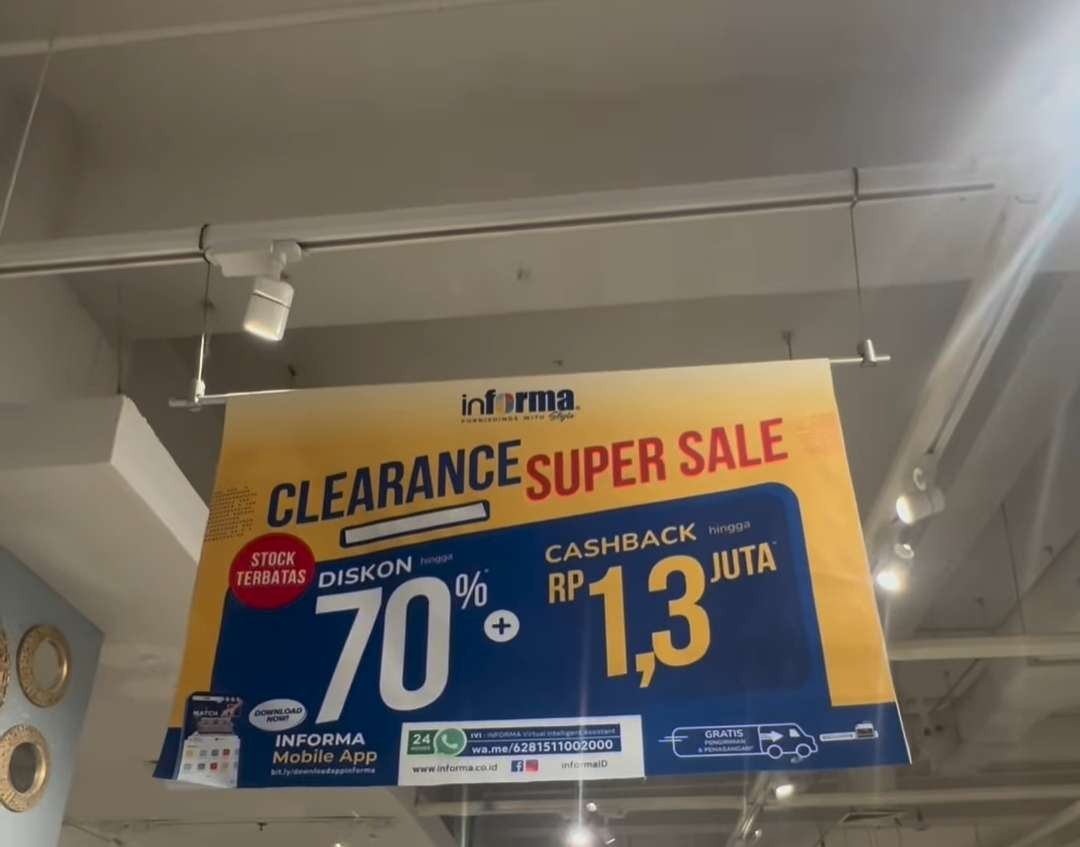 Informa Grand City Mall Surabaya diskon gede-gedean. Beredar kabar Informa tutup akhir tahun, 31 Desember 2023. (Foto: Instagram @natadecocoww)