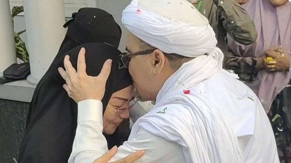 Syarifah Fadlun bin Yahya, istri Habib Rizieq Shihab meninggal dunia, Sabtu 16 Desember 2023. (Foto: Istimewa)
