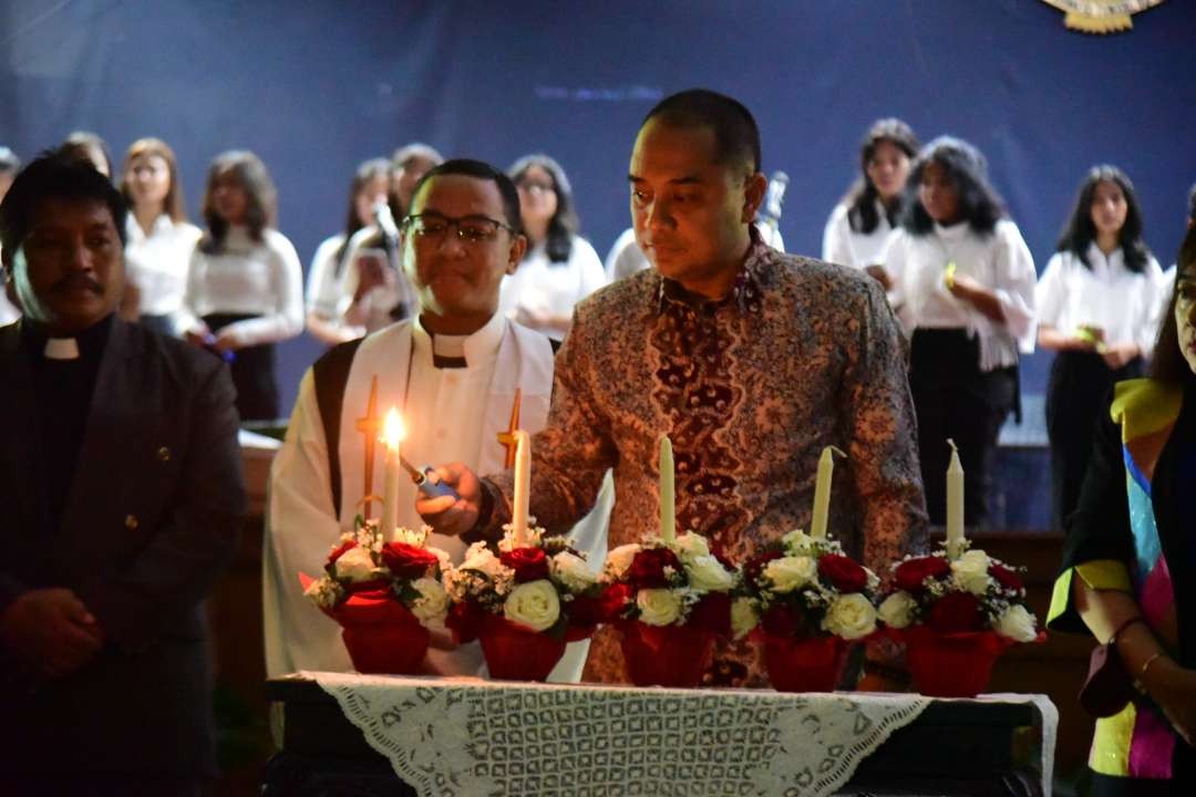 Ilustrasi kunjungan gereja oleh Walikota Surabaya Eri Cahyadi saat perayaan Natal. (Foto: dok Humas Pemkot Surabaya)