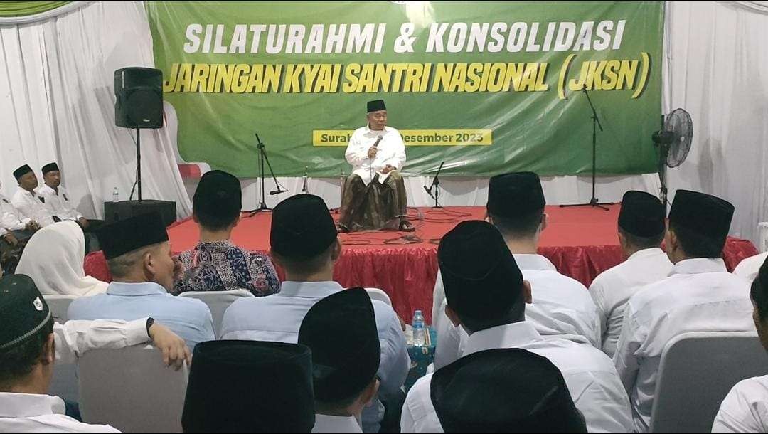 Dewan Penasihat JKSN, KH. Asep Saifuddin Chalim dalam konsolidasi JKSN di Surabaya. (Foto: Pita Sari/Ngopibareng.id)
