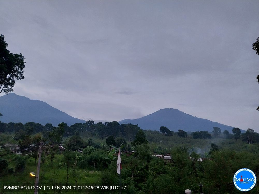 Gunung Ijen yang ada di Kabupaten Banyuwangi dan Bondowoso, pada Rabu 3 Januari 2023. (Foto: dok. magma.esdm)
