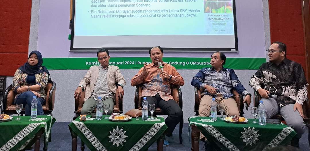PUSAD UM Surabaya rilis hasil survei mengenai kinerja Khofifah di Jatim. (Foto: Pita Sari/Ngopibareng.id)