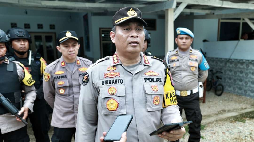 Kabid Humas Polda Jatim, Kombes Pol Dirmanto soal tersangka penembakan relawan Prabowo. (Foto: Istimewa)
