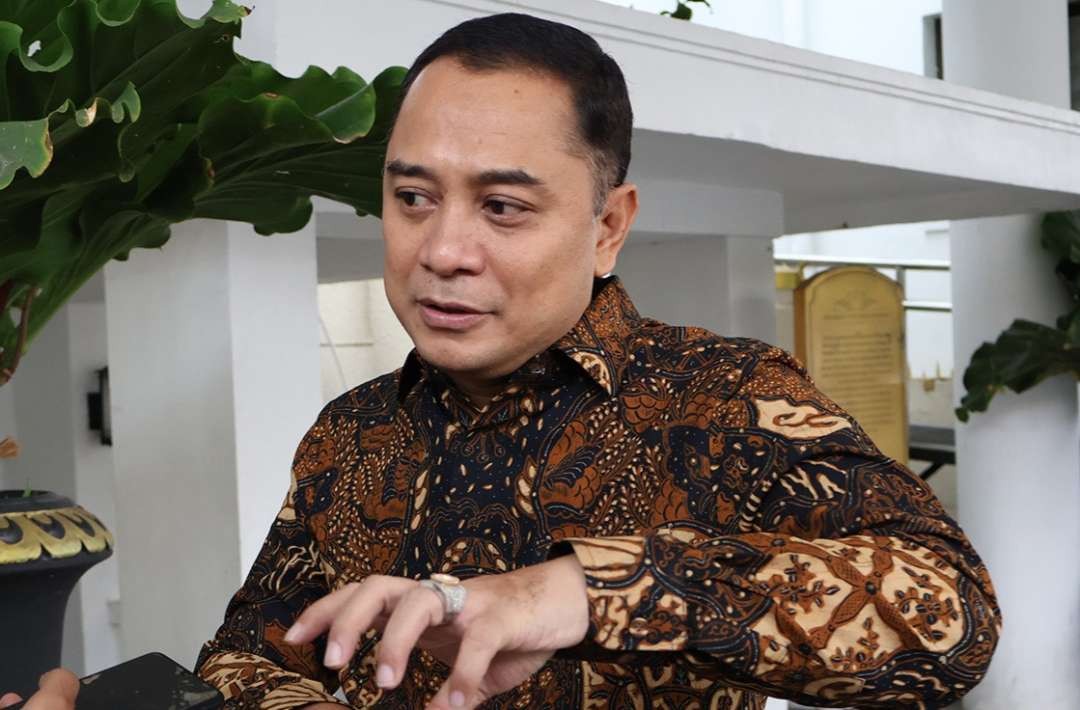 Walikota Surabaya, Eri Cahyadi mengimbau warganya tak terima bansos dobel. (Foto: Pita Sari/Ngopibareng.id)