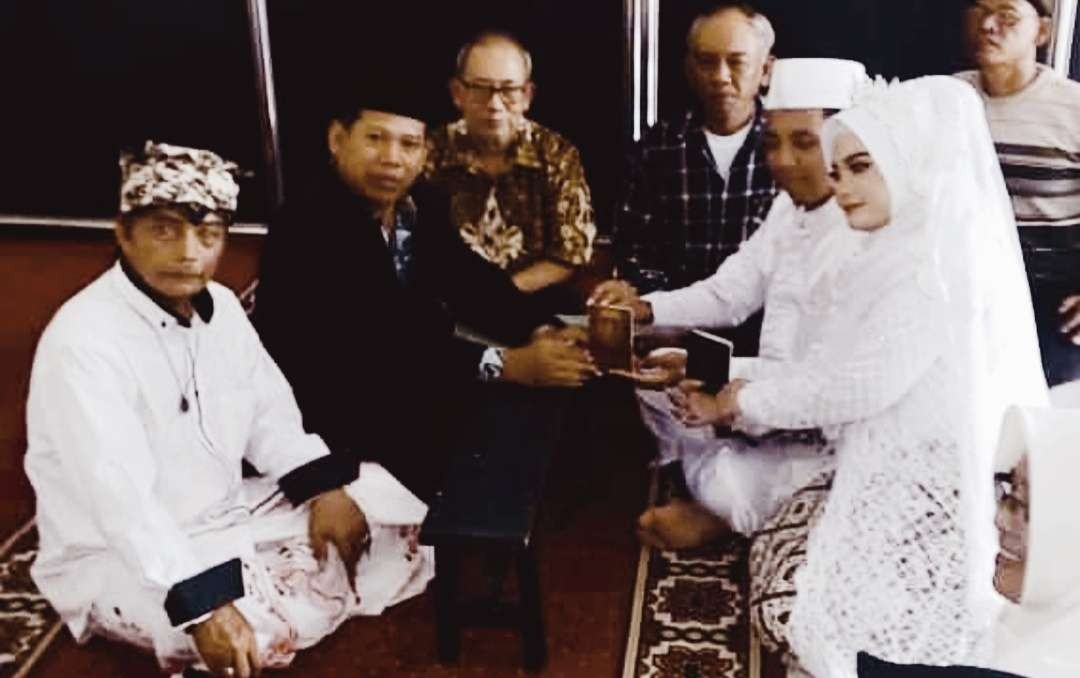 Prosesi akad nikah keluarga Muslim. (Ilustrasi: foto keluarga Nonot Sukrasmono)